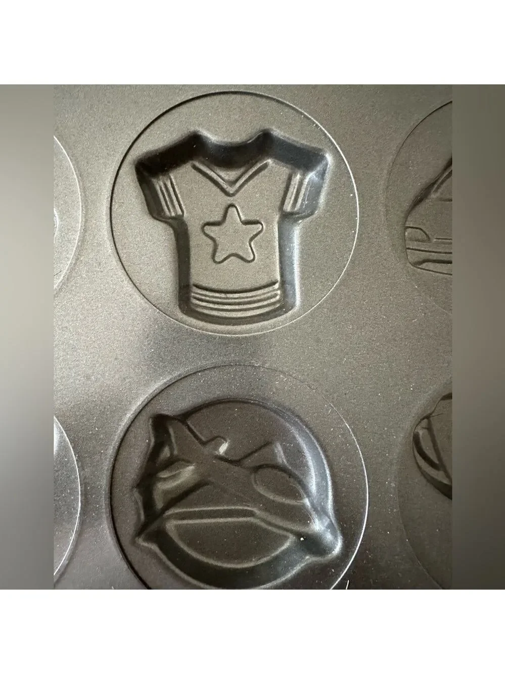 Wilton Ultra Bake 3 12 Cavity Boy Cookie Pan Rocket Jet Car 16.5